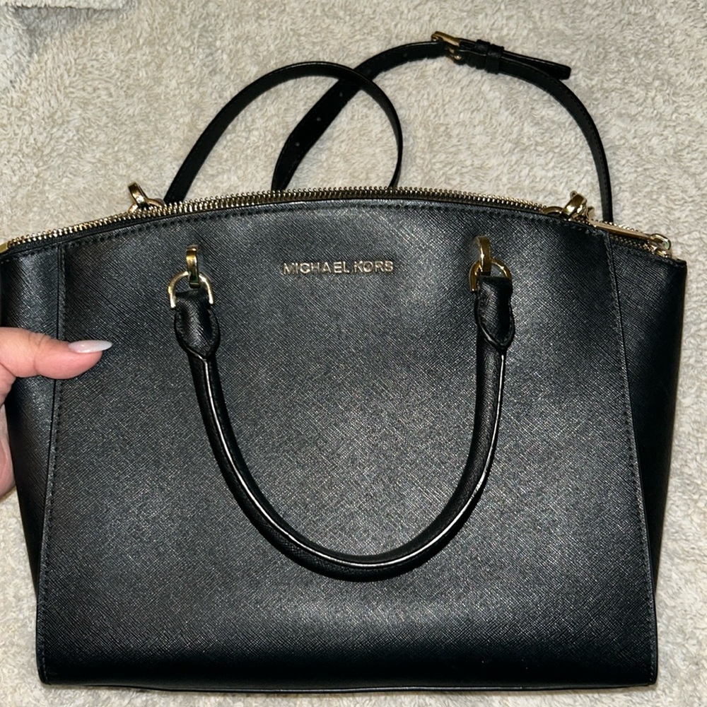 MICHAEL KORS BAG